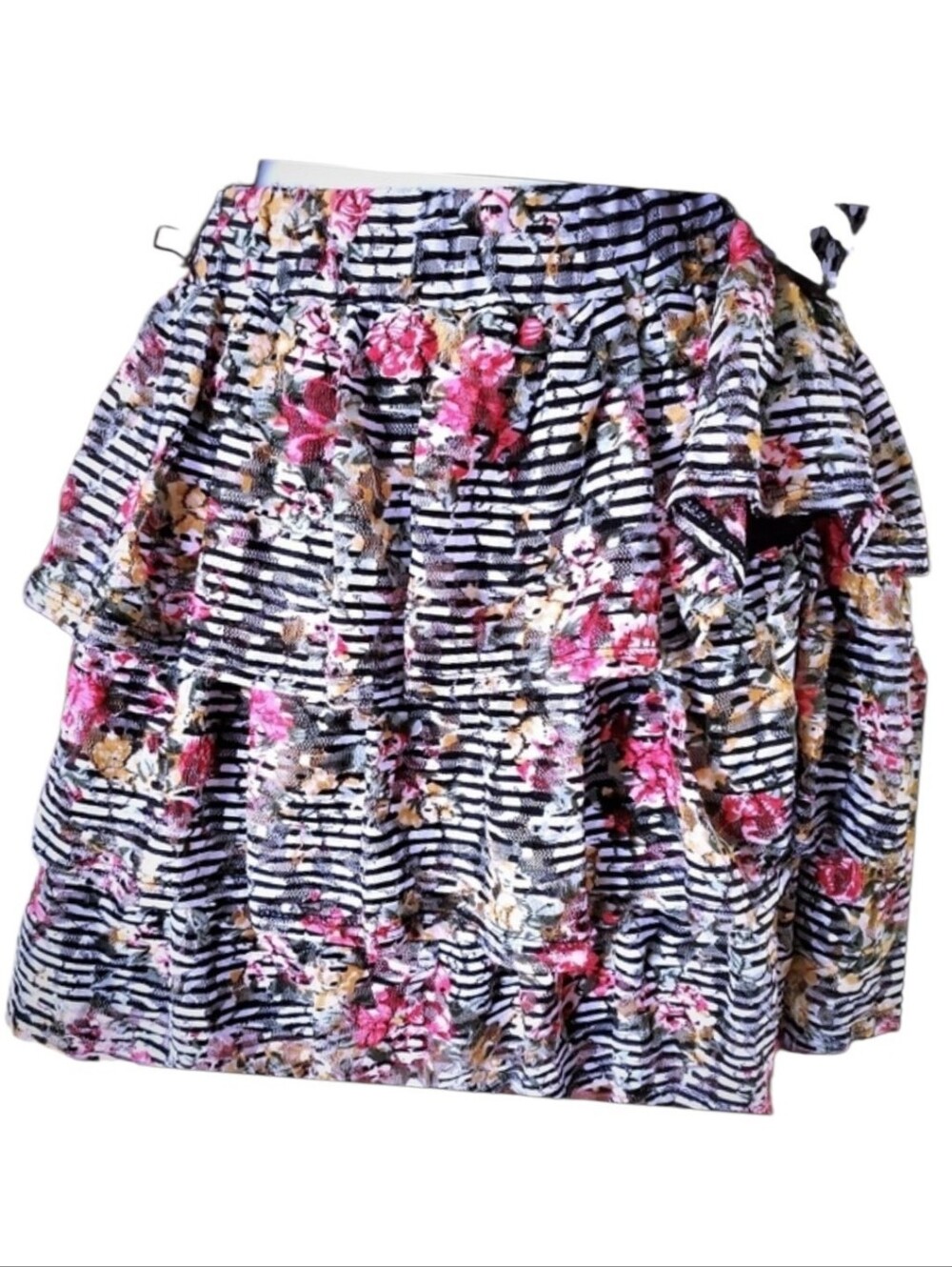 WET SEAL  SKIRT WITH FLORAL  FRILLS
